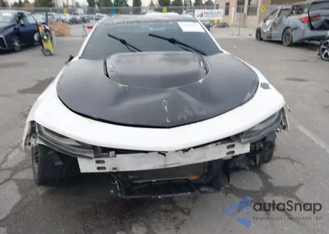 2018 Chevrolet Camaro Zl1 из США, поврежденный, VIN 1G1FJ1R65J0172653